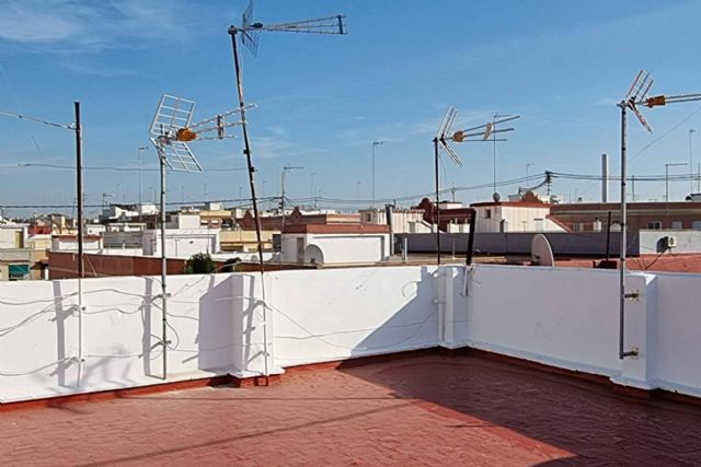 Instalación y reparación de antenas en Valencia; Antenistas asegura servicio ágil y especializado en toda la provincia - 1, Foto 1
