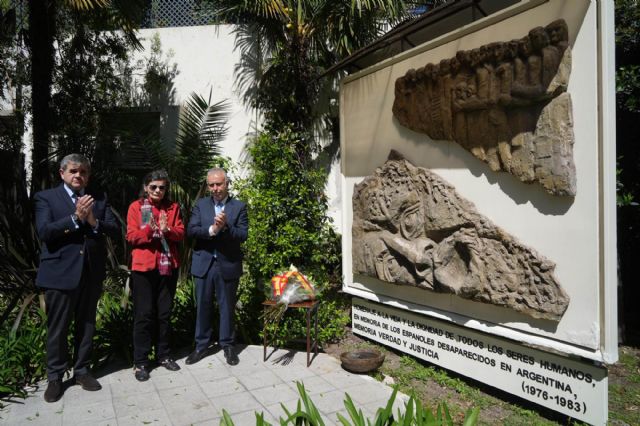 La Ley de Memoria Democrática ha otorgado ya la nacionalidad española a 174.277 descendientes de exiliados en Argentina - 1, Foto 1