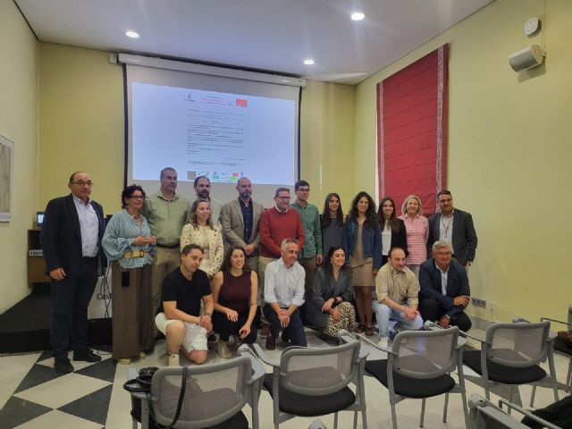 El Máster en Urbanismo de la UCLM premia un estudio sobre despoblación y patrimonio en los pueblos de Castilla-La Mancha - 1, Foto 1