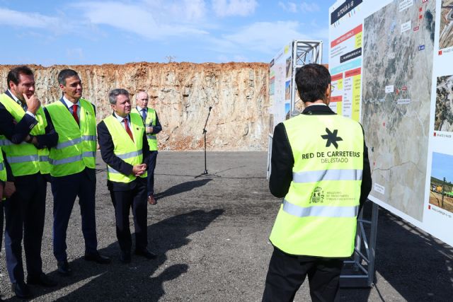 Pedro Sánchez destaca el compromiso del Gobierno con la inversión en infraestructuras para reforzar la cohesión social y territorial - 1, Foto 1