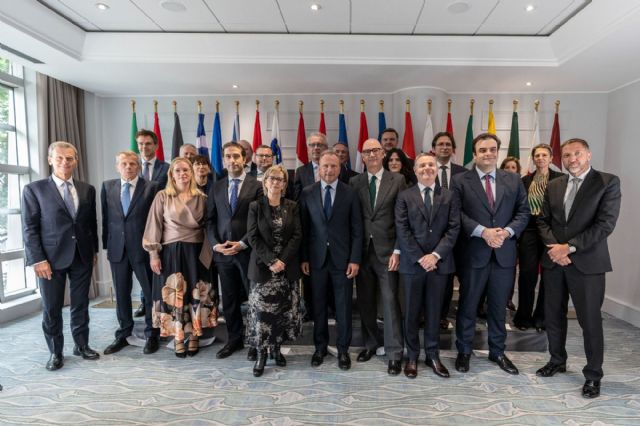 Ministros de Finanzas avanzan en la implantación del sello Finance Europe y exploran iniciativas en el marco del Laboratorio Europeo de Competitividad - 1, Foto 1