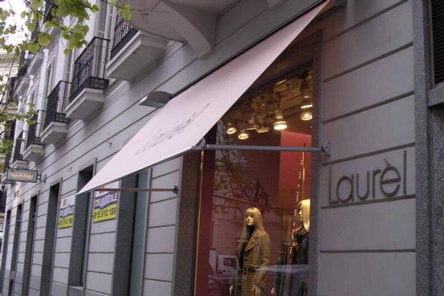 La protección solar en tiendas de ropa mejora el confort térmico y protege los tejidos de la decoloración - 1, Foto 1