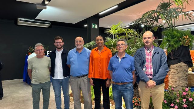 Alhama de Murcia celebra la 57 edicin del Concurso de Uva de Mesa y Productos Agrarios del Bajo Guadalentn, Foto 1