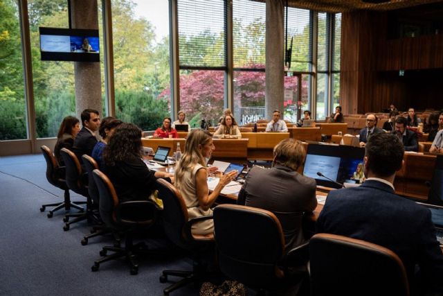 Yolanda Díaz: Estabilidad laboral y trabajo decente contribuyen a la salud mental - 1, Foto 1