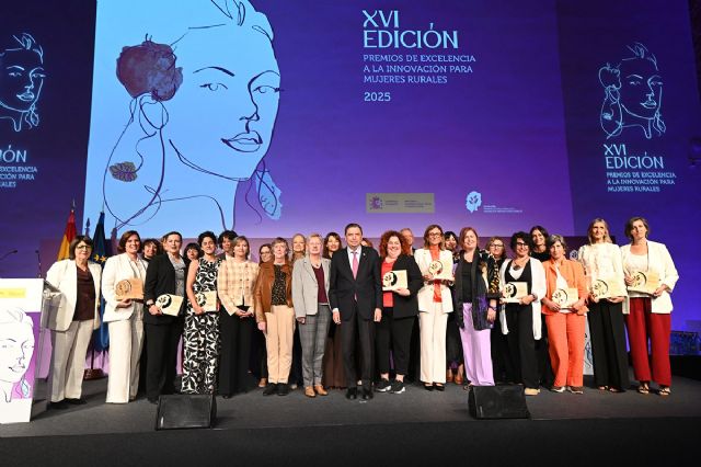 Luis Planas destaca el liderazgo y la innovación de las mujeres como motor de transformación del medio rural español - 1, Foto 1