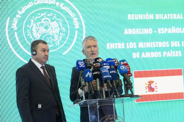 Grande-Marlaska y su homólogo argelino se comprometen en Argel a reforzar la lucha contra las redes criminales de tráfico de personas - 1, Foto 1