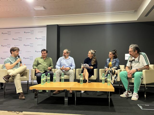 Cualquier patología que genere un déficit neurológico de forma aguda o bien progresiva se puede beneficiar de una rehabilitación robótica, explica el neurólogo Alejandro Durán - 1, Foto 1