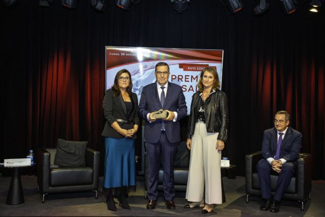 Reconocimiento a Carlos de la Higuera, presidente de honor de FECOMA y alma de la economía social madrileña, en los XVIII Premios ASALMA 2025 - 1, Foto 1