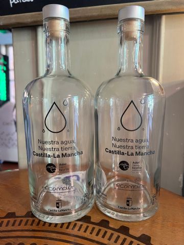 ADEL Sierra Norte apoya a la hostelería rural con botellas reutilizables - 1, Foto 1