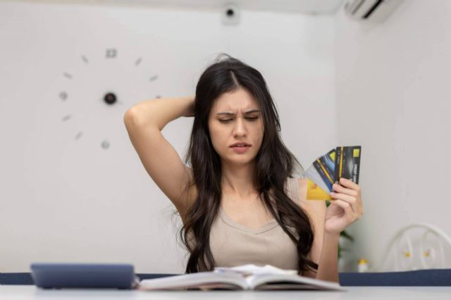 Liberarse de tarjetas, préstamos e hipotecas con la Ley de la Segunda Oportunidad - 1, Foto 1