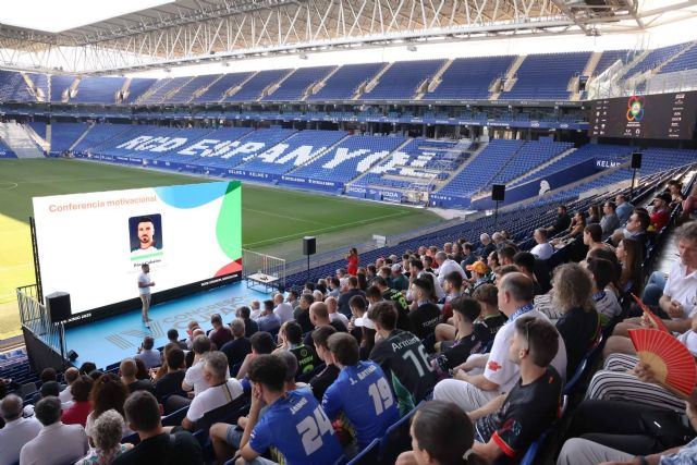ESIDE, la nueva Escuela del Deporte impulsada por UFEC, forma a los líderes del futuro del deporte - 1, Foto 1