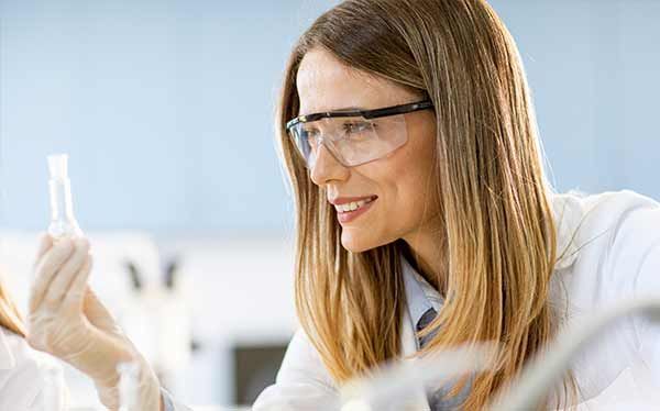 Formación Universitaria prepara para el Título Oficial de Técnico Superior en Laboratorio Clínico y Biomédico - 1, Foto 1