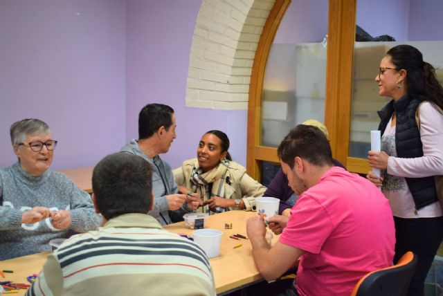 Los usuarios del Centro de Da de Las Salinas estrenan un espacio ms amplio, accesible y lleno de vida, Foto 1