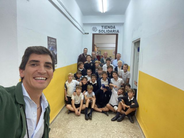 Más de 400 kilos de alimentos recaudados en una iniciativa solidaria en colaboración con Cáritas Moncada - 1, Foto 1