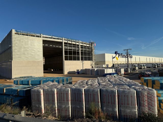 Tres empresas amplan su actividad en Alhama con nuevas inversiones industriales, Foto 1