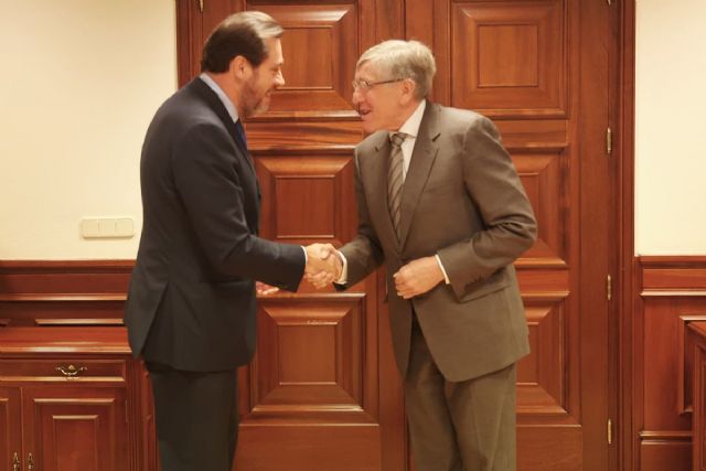 Transportes supera este año los 3.000 millones de euros en licitaciones para desarrollar el Corredor Atlántico - 1, Foto 1