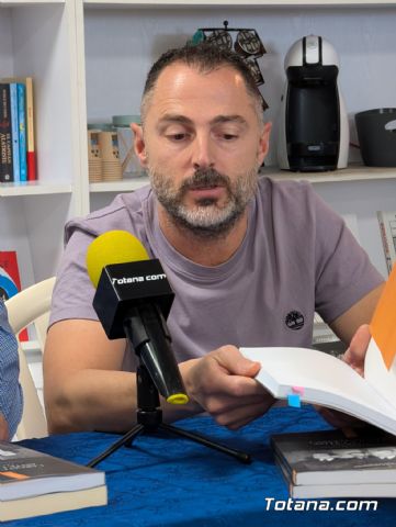 Gonzalo Martnez Cnovas presenta sus dos nuevas obras sobre Jimnez de Asa y la Causa 443 - 5