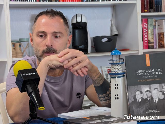 Gonzalo Martnez Cnovas presenta sus dos nuevas obras sobre Jimnez de Asa y la Causa 443 - 7