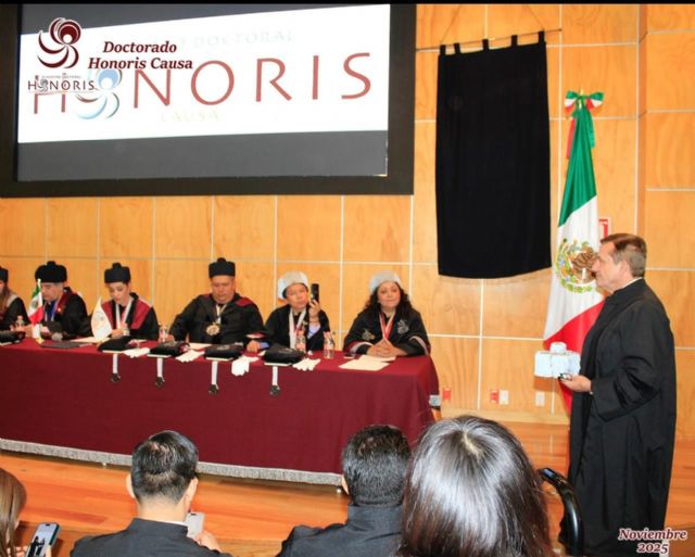 Ignacio Campoy, investido Doctor Honoris Causa por su trayectoria en el ámbito de la educación e-learning - 1, Foto 1