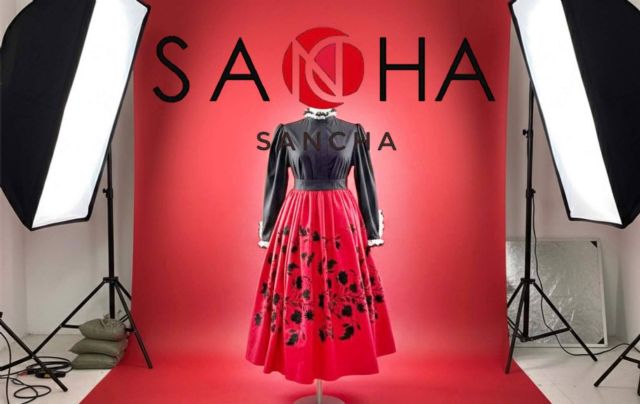 El traje regional, símbolo de identidad que se transforma en prêt-à-porter artesanal - 1, Foto 1