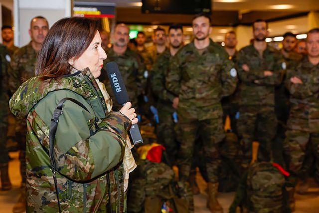 La ministra de Defensa despide a los militares de la BRILIB XLIV que parten a Líbano - 1, Foto 1