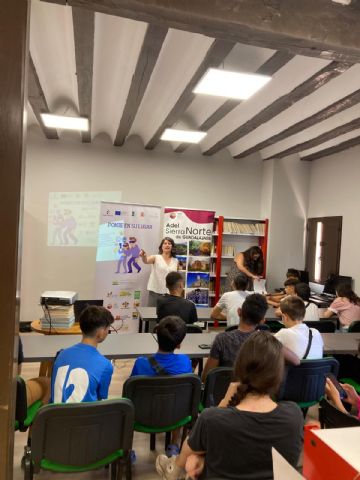 ADEL llevó la lucha contra la violencia de género digital a la Sierra Norte - 1, Foto 1