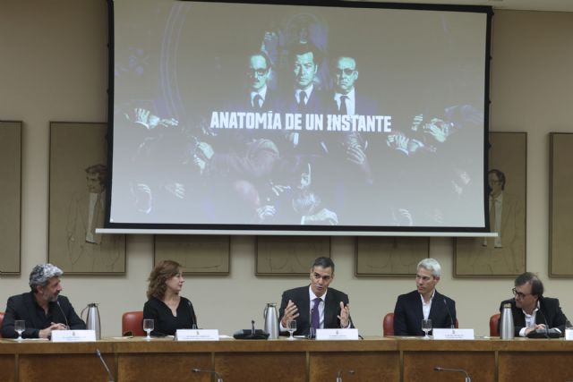 Pedro Sánchez: La democracia fue un gran logro colectivo, una conquista que corrimos el riesgo de perder, pero que defendimos con uñas y dientes - 1, Foto 1