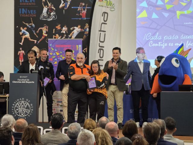 El alcalde, José Miguel Luengo clausura la Gala de agradecimientos de Aidemar por la Aidemarcha 2025 - 1, Foto 1