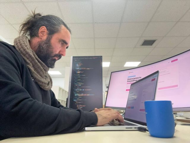 Aipresta lanza la primera plataforma de IA que programa PrestaShop - 1, Foto 1