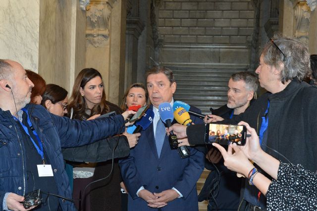 El Ministerio asigna días adicionales de pesca a la flota de arrastre del Mediterráneo para garantizar su actividad hasta final de año - 1, Foto 1