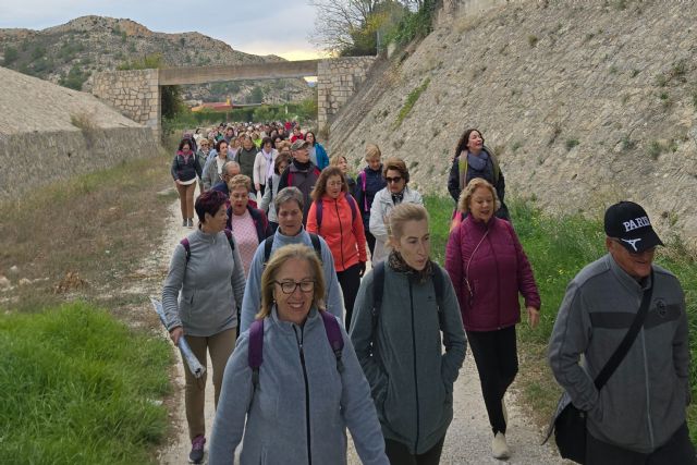 Más de 150 personas participan en la caminata por el 25N contra la violencia de género - 1, Foto 1