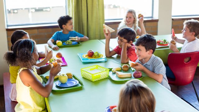 GRUPO MAESTRO refuerza su compromiso con la alimentación saludable en los comedores escolares de Madrid - 1, Foto 1