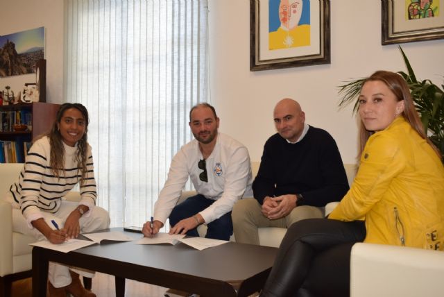 Firma del convenio de colaboración entre el Consistorio y la Federación de Salvamento y Socorrismo de la Región de Murcia - 1, Foto 1