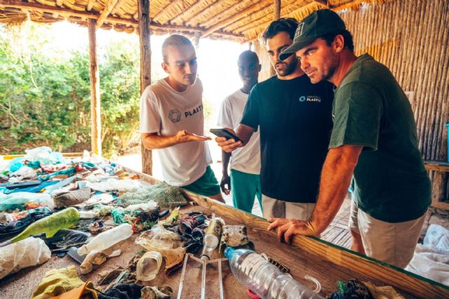 España lanza el primer espacio de datos oceánicos sobre plástico: el nuevo ´oro azul´ - 1, Foto 1