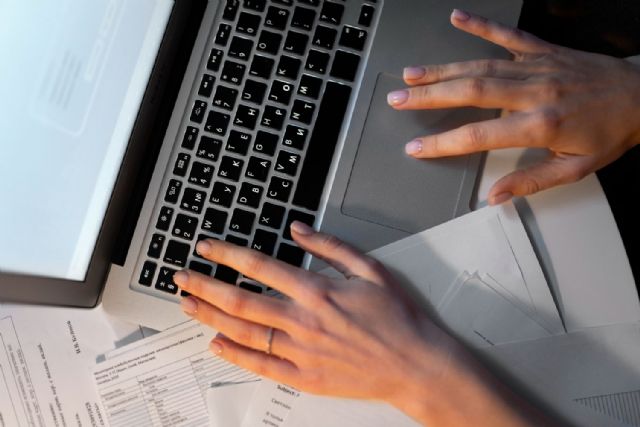 Redkom refuerza su servicio de factura electrónica para autónomos y pymes ante el avance de la digitalización obligatoria - 1, Foto 1