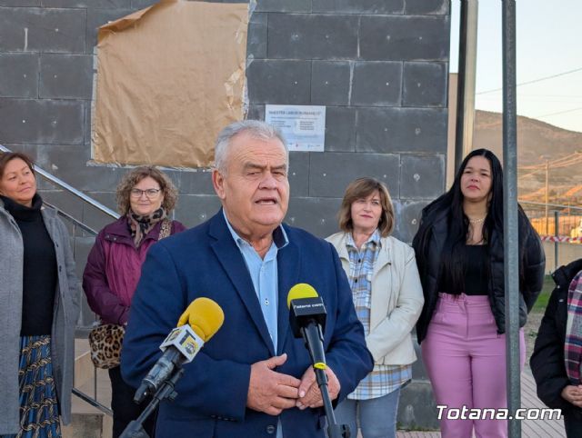 Nuestra labor permanece: Lbor inaugura un mural cermico que honra a la mujer rural y celebra la diversidad - 8