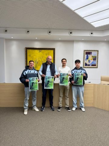 El Ayuntamiento presenta el Torneo de Ftbol 7 de Navidad organizado junto a la Pea Nonin, Foto 1