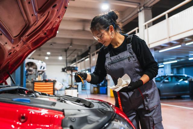 Aprender con las manos; la base de los nuevos profesionales de la mecánica - 1, Foto 1