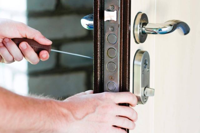 Apertura de Puertas ofrece atención urgente de cerrajeros 24 horas con enfoque profesional y económico - 1, Foto 1