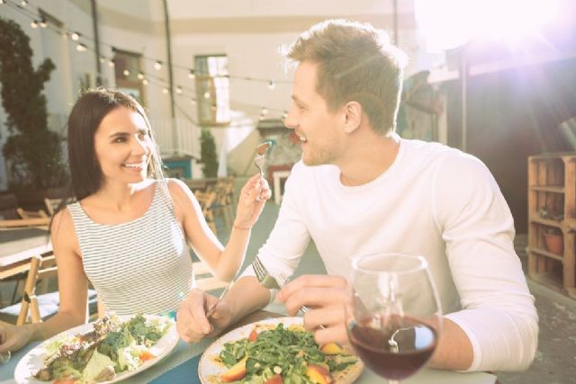 El 81% de los españoles hace deporte y el 77% come sano, pero solo el 47% se siente a gusto con su cuerpo, según datos de Herbalife - 1, Foto 1