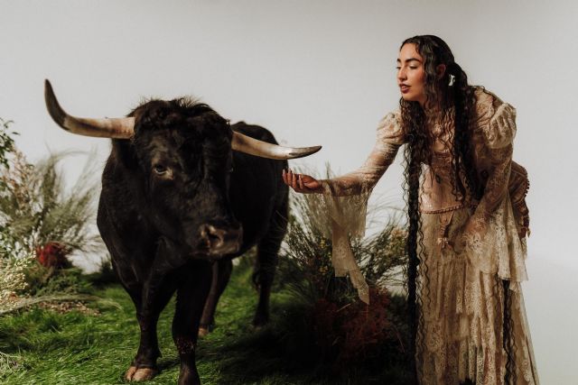 Osborne y María José Llergo presentan El toro, el duende y yo - 1, Foto 1