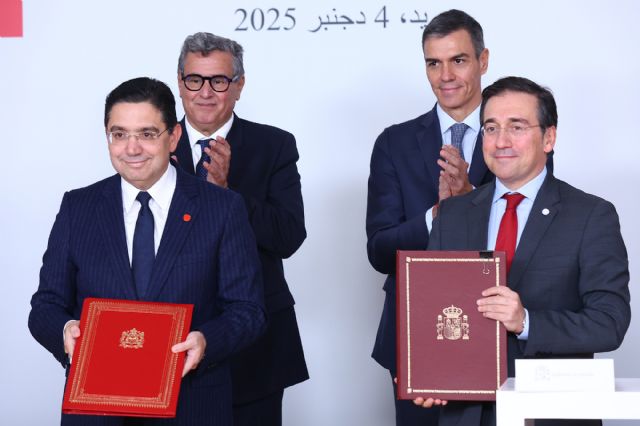 Albares coincide con su homólogo marroquí en el momento histórico que vive la relación España