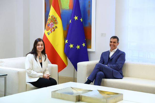 El presidente del Gobierno se reúne con la presidenta del Consejo General de la Ciudadanía Española en el Exterior - 1, Foto 1