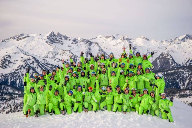 Deportes J.Moga se consolida como una de las escuelas de esquí de referencia en Baqueira - 1, Foto 1