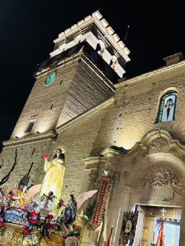 Trasladan la imagen de la Patrona Santa Eulalia de Mérida desde la ermita de San Roque hasta la parroquia de Santiago, donde permanecerá hasta el 7 de enero - 1, Foto 1
