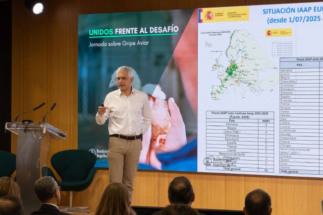 Investigadores, autoridades y profesionales analizan el avance de la influenza aviar en España - 1, Foto 1
