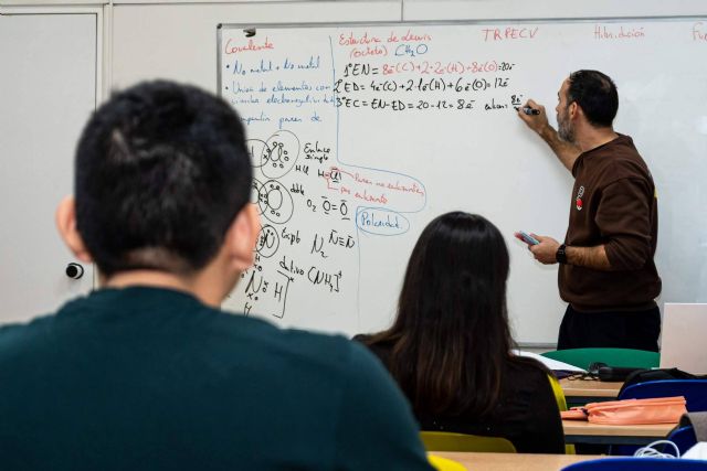 Academia Bravosol lidera la innovación pedagógica en España con su modelo de aula invertida - 1, Foto 1