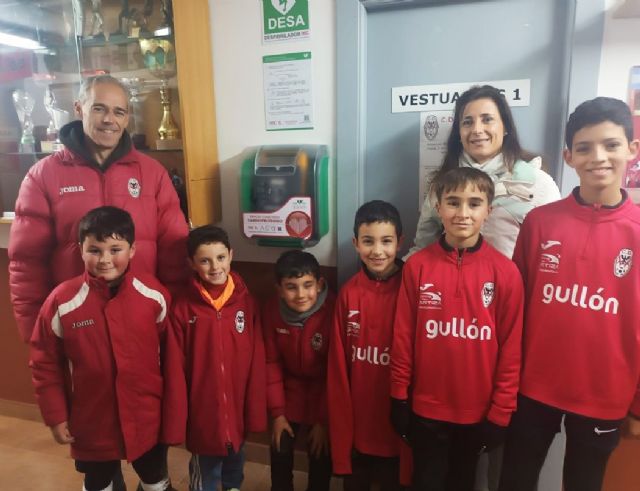 Aguilar de Campoo refuerza su cardioprotección con un nuevo desfibrilador en las instalaciones deportivas - 1, Foto 1