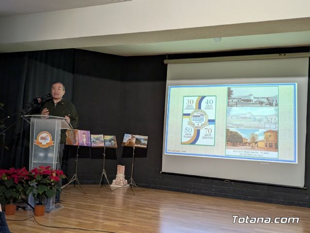 Cuatro aniversarios y un solo coraz�n: El IES Prado Mayor clausura sus celebraciones hist�ricas en Totana - 1