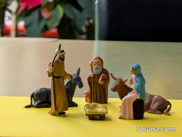 Cuatro aniversarios y un solo coraz�n: El IES Prado Mayor clausura sus celebraciones hist�ricas en Totana - 5